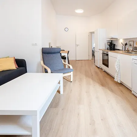 Monteurhome24 - Moderne In
