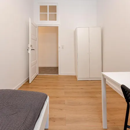 Monteurhome24 - Moderne In